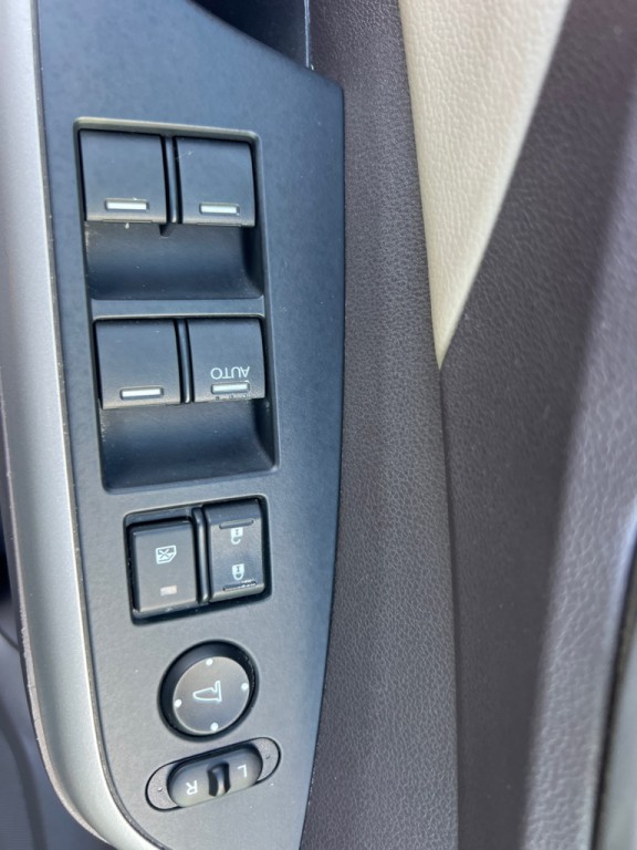 2012 Honda CR-V Image 24