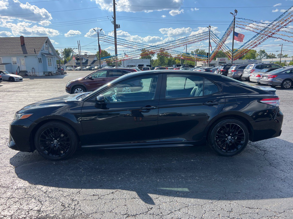 2019 Toyota Camry Image 4