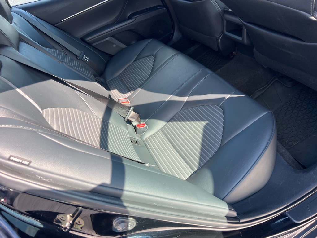 2019 Toyota Camry Image 15