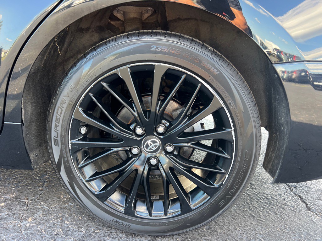 2019 Toyota Camry Image 39