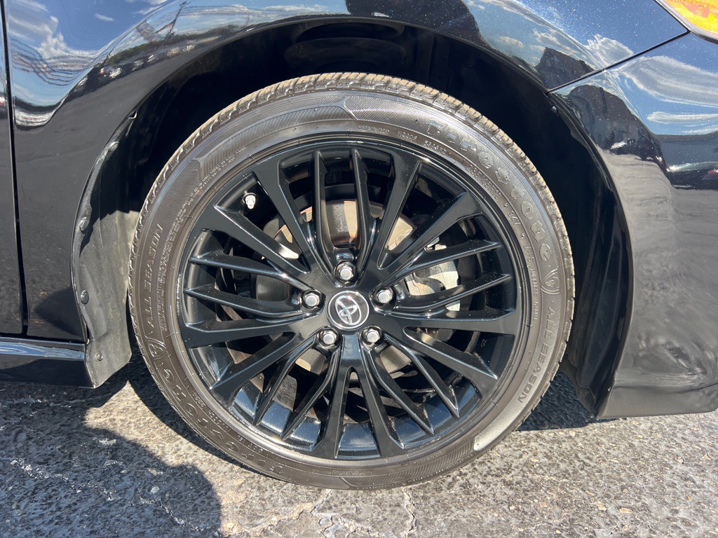 2019 Toyota Camry Image 41