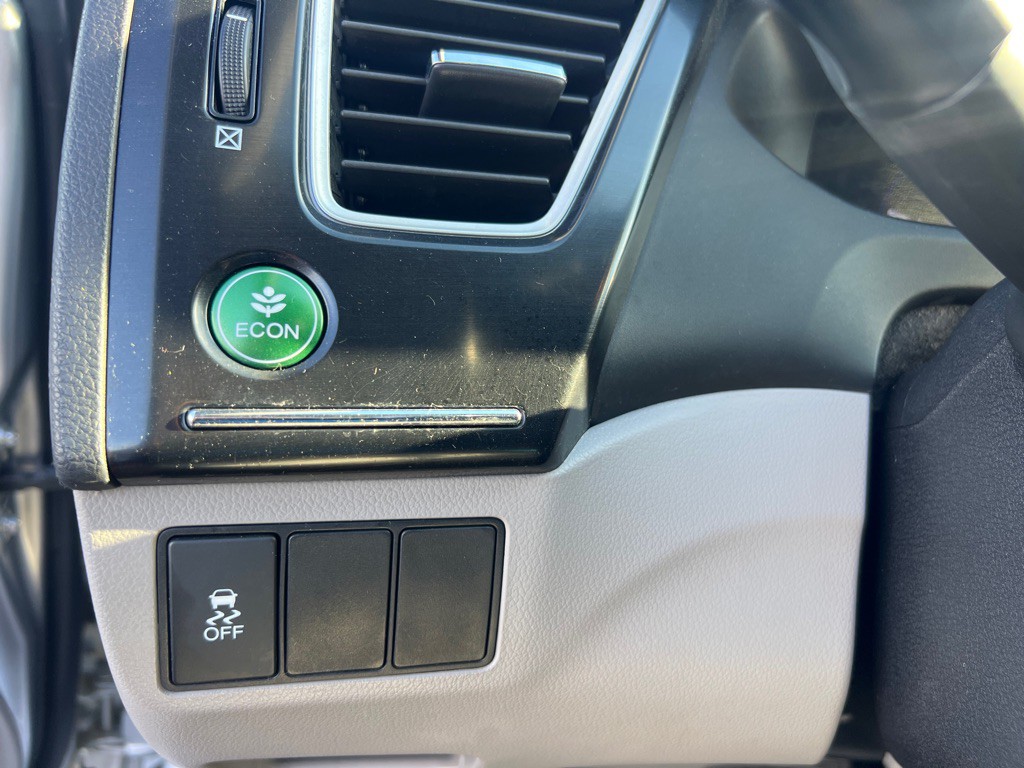 2014 Honda Civic Image 25