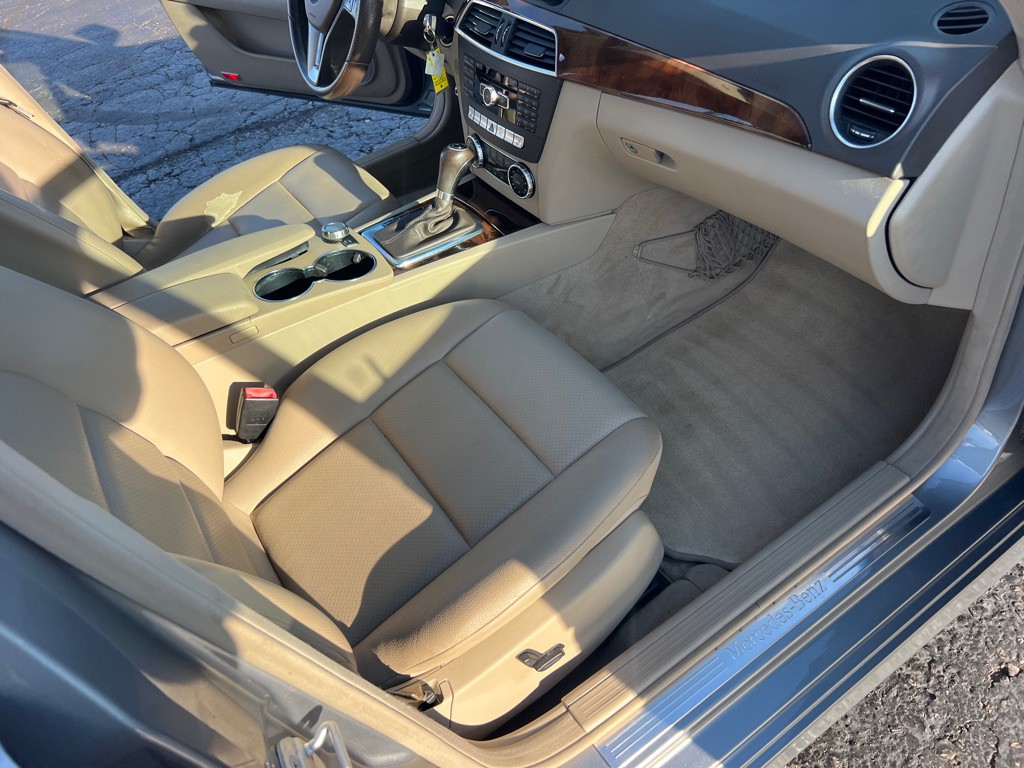 2013 Mercedes-Benz C-Class Image 14