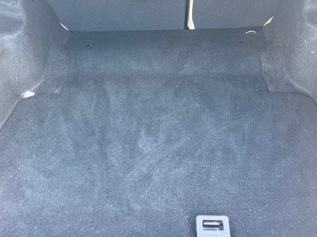 2013 Mercedes-Benz C-Class Image 17