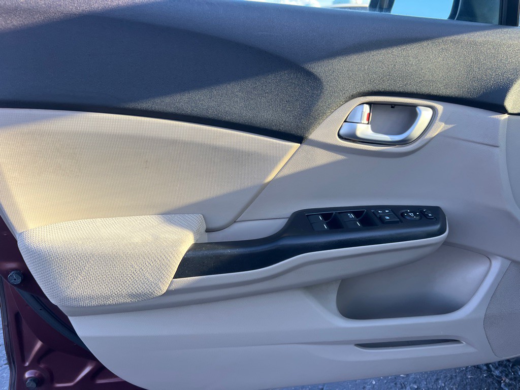 2012 Honda Civic Image 10