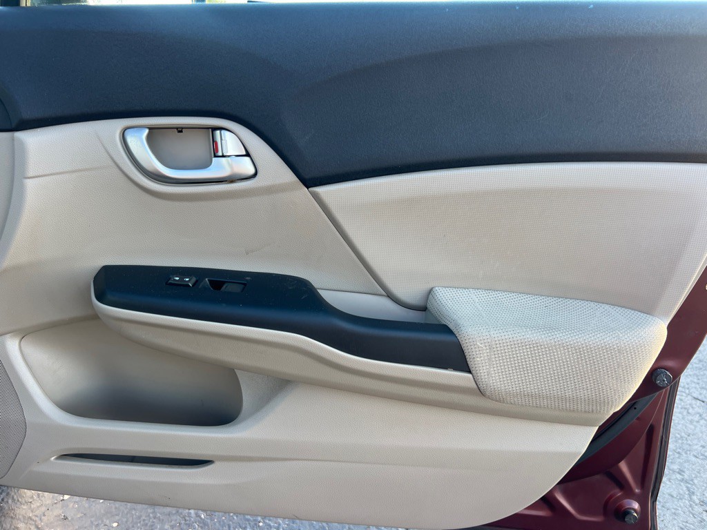 2012 Honda Civic Image 17