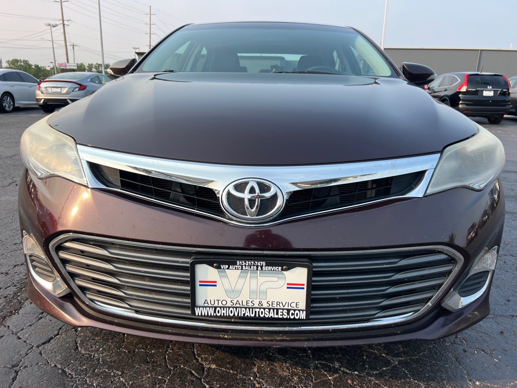 2013 Toyota Avalon Image 2