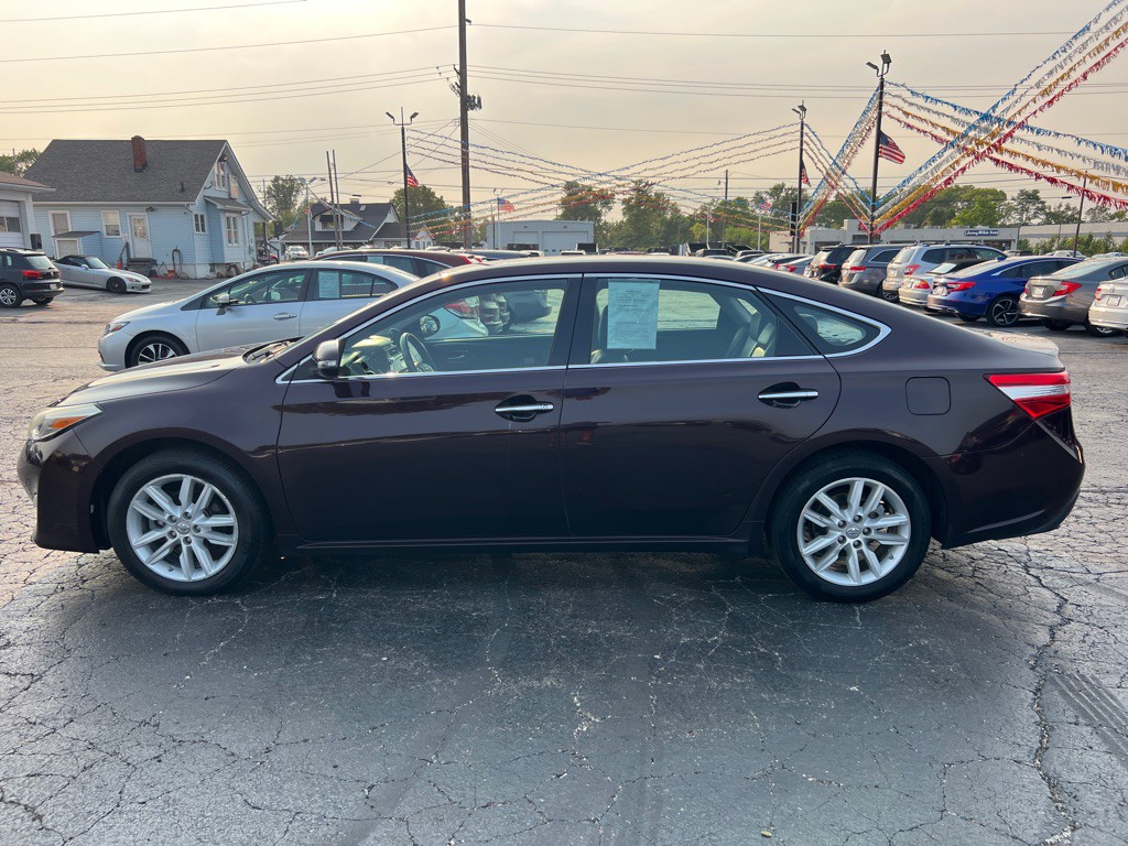 2013 Toyota Avalon Image 4