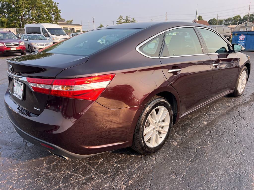 2013 Toyota Avalon Image 7
