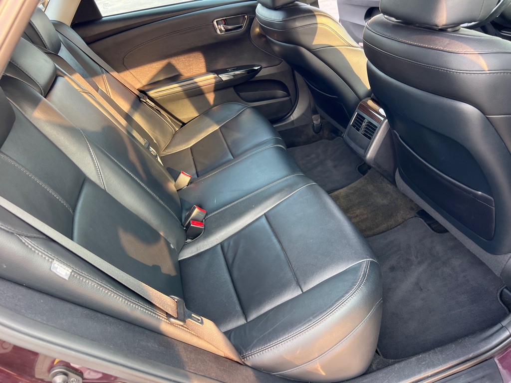 2013 Toyota Avalon Image 15