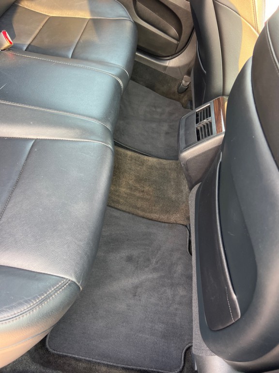 2013 Toyota Avalon Image 16