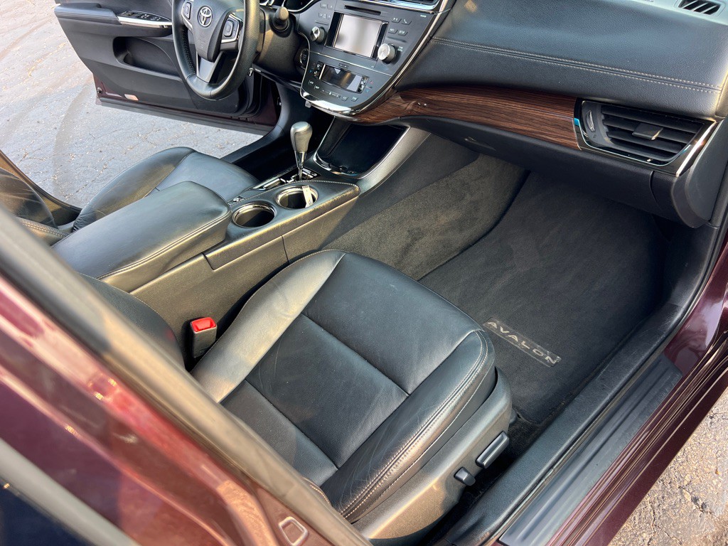 2013 Toyota Avalon Image 19
