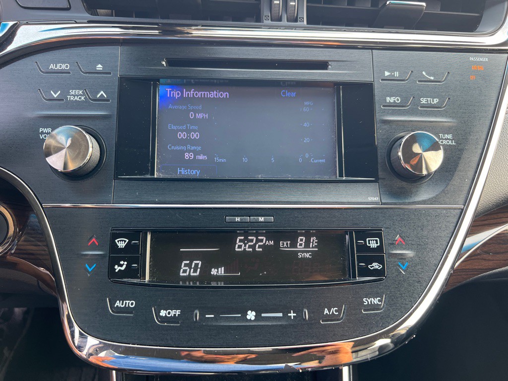 2013 Toyota Avalon Image 30