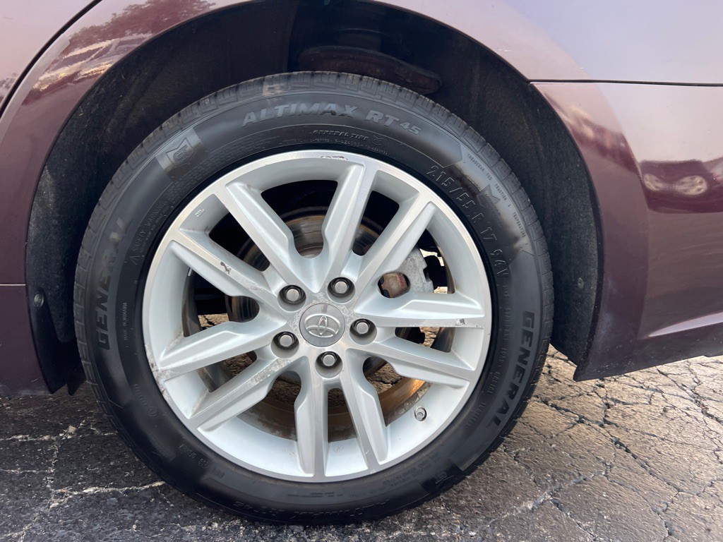 2013 Toyota Avalon Image 36