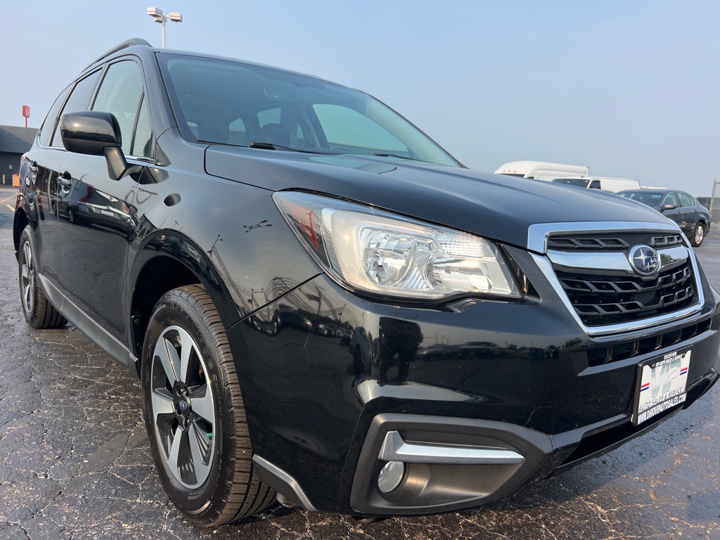 2018 Subaru Forester Image 1