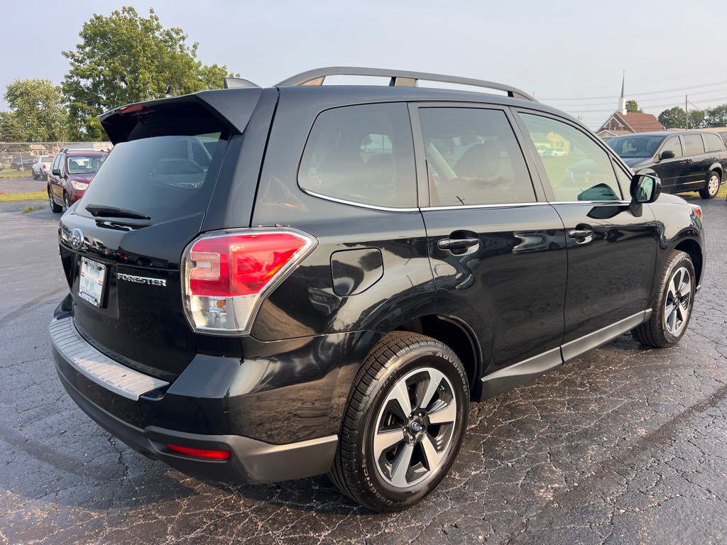 2018 Subaru Forester Image 7
