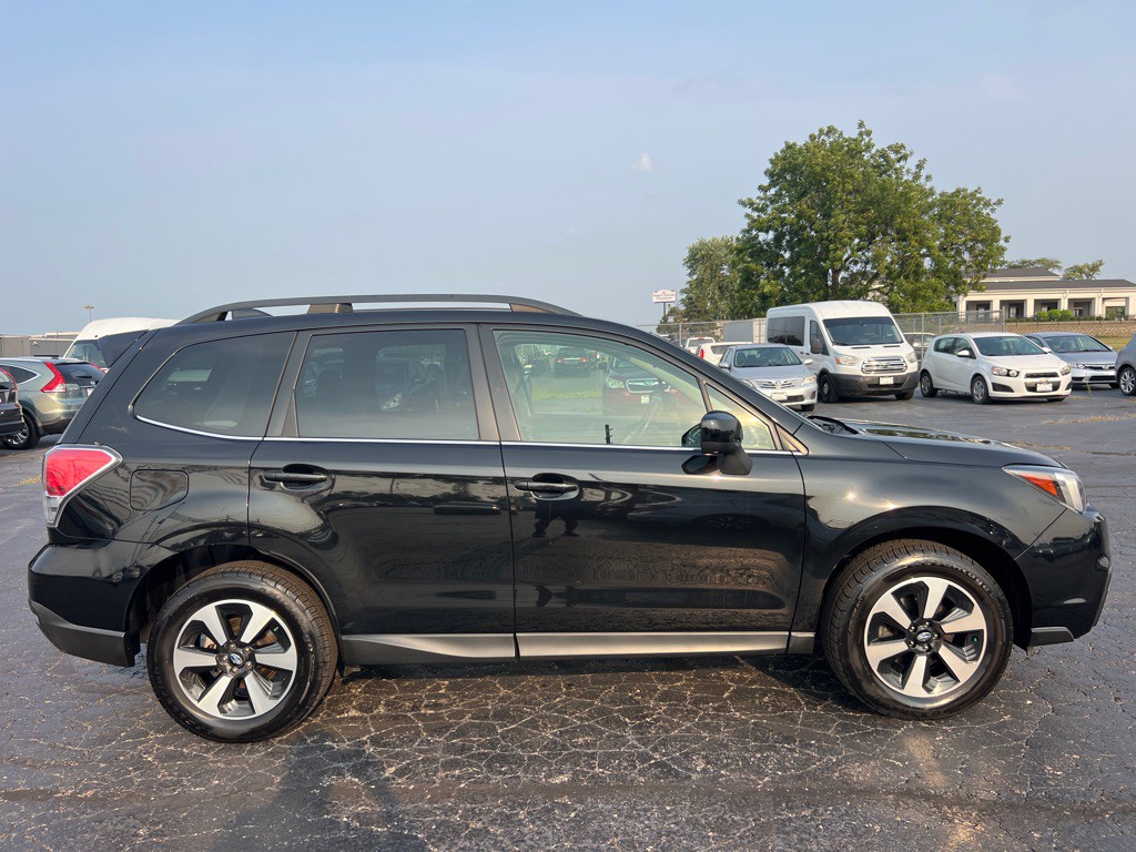 2018 Subaru Forester Image 8