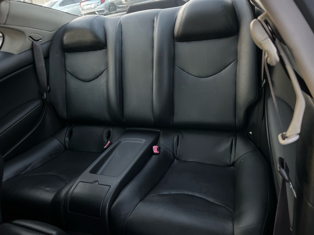 2011 INFINITI G37 Image 13