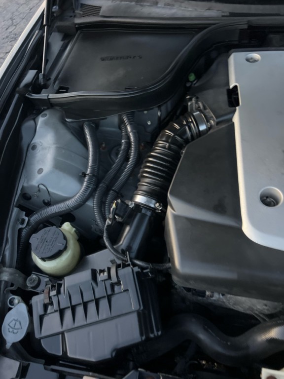 2011 INFINITI G37 Image 42