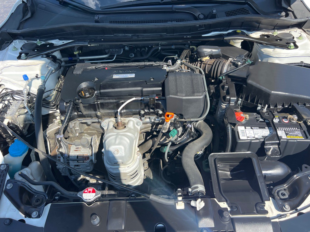 2017 Honda Accord Image 42