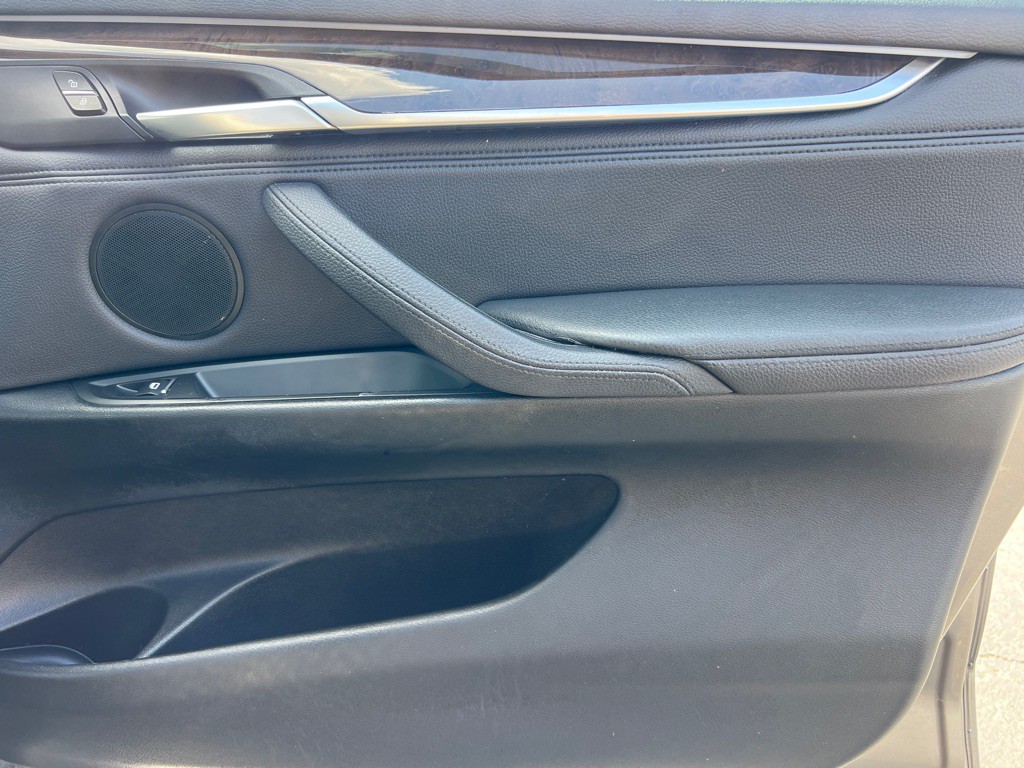 2017 BMW X5 Image 18