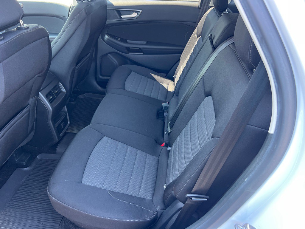 2018 Ford Edge Image 13