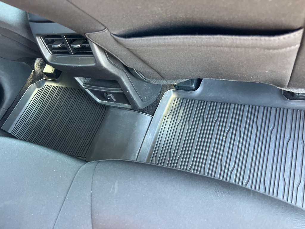 2018 Ford Edge Image 18