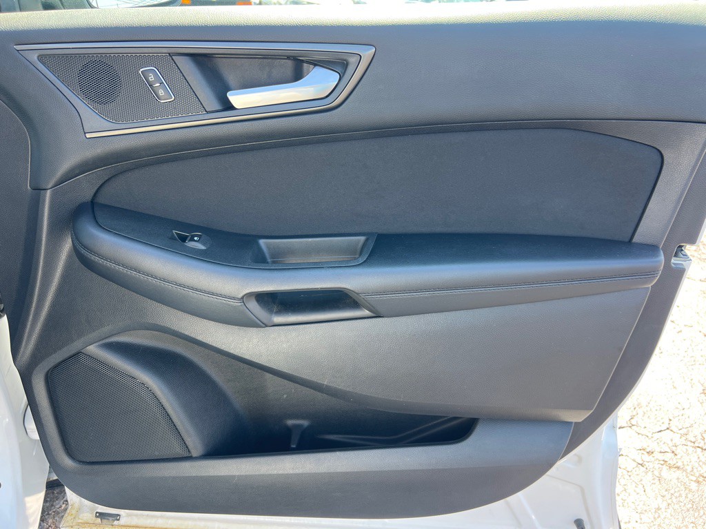 2018 Ford Edge Image 20