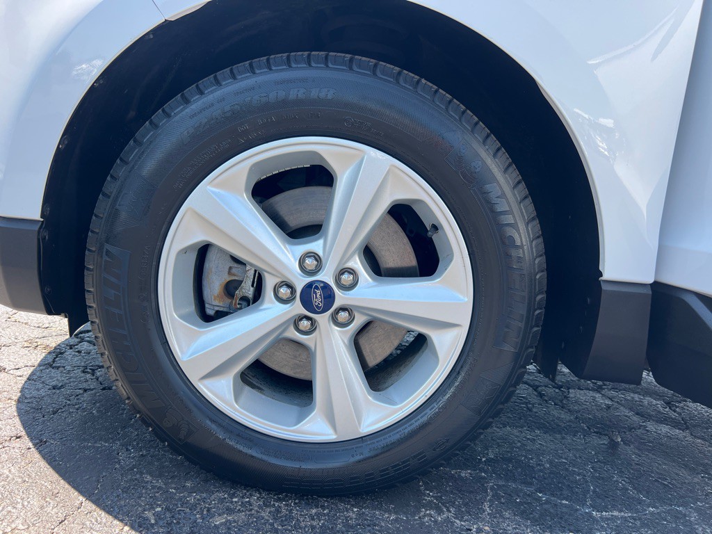 2018 Ford Edge Image 36