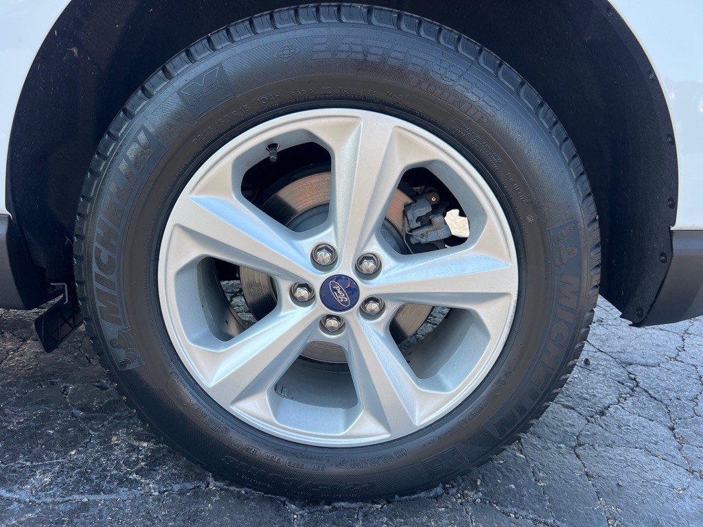 2018 Ford Edge Image 37