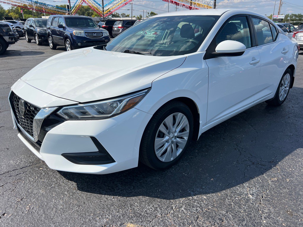 2021 Nissan Sentra Image 3