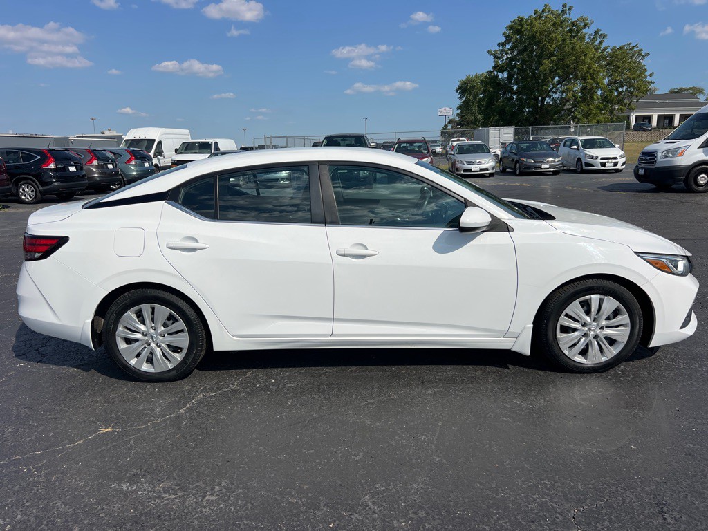 2021 Nissan Sentra Image 8