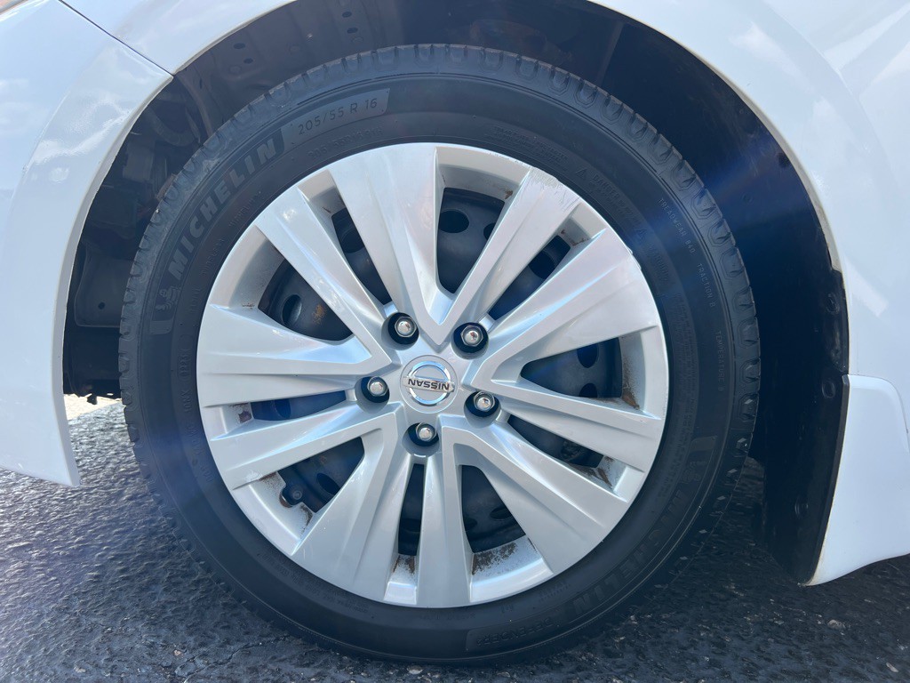 2021 Nissan Sentra Image 32