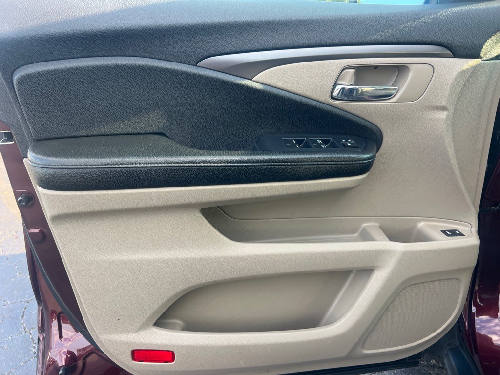 2016 Honda Pilot Image 11