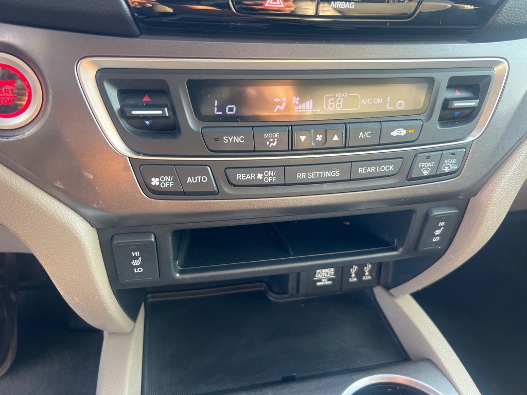 2016 Honda Pilot Image 18
