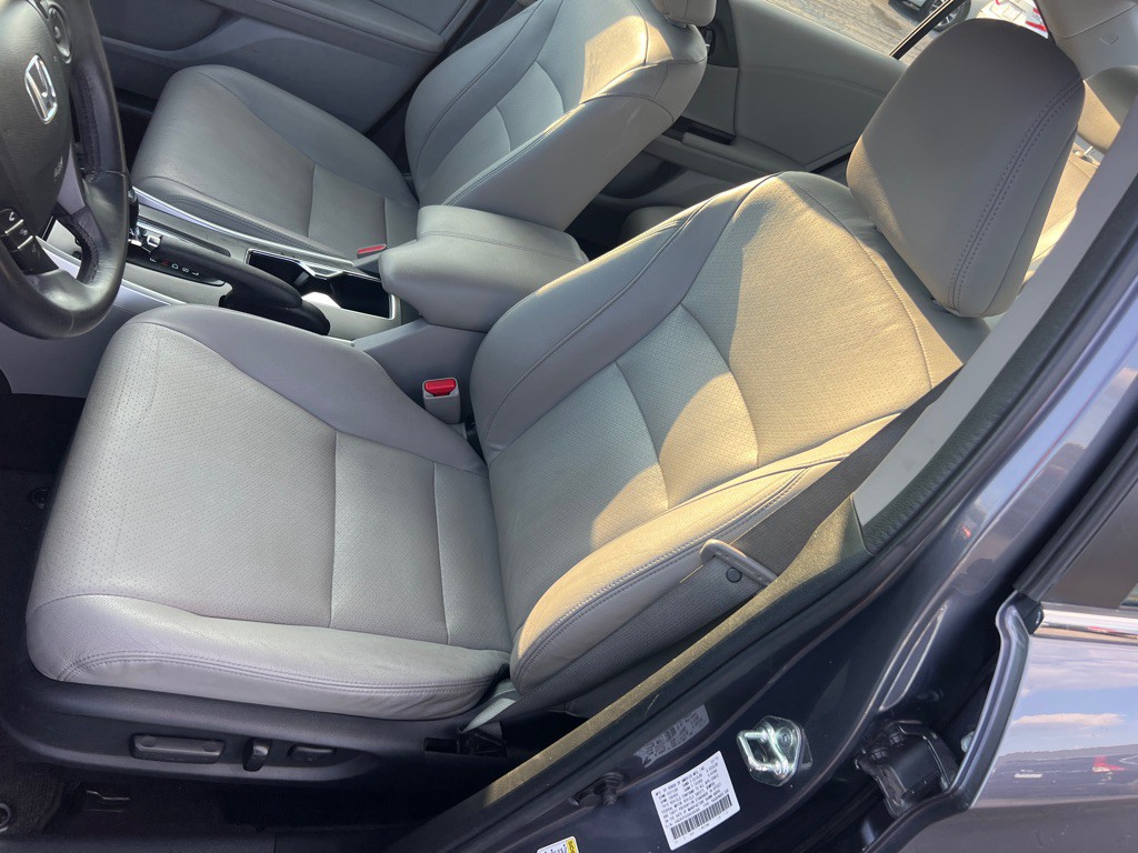 2013 Honda Accord Image 12