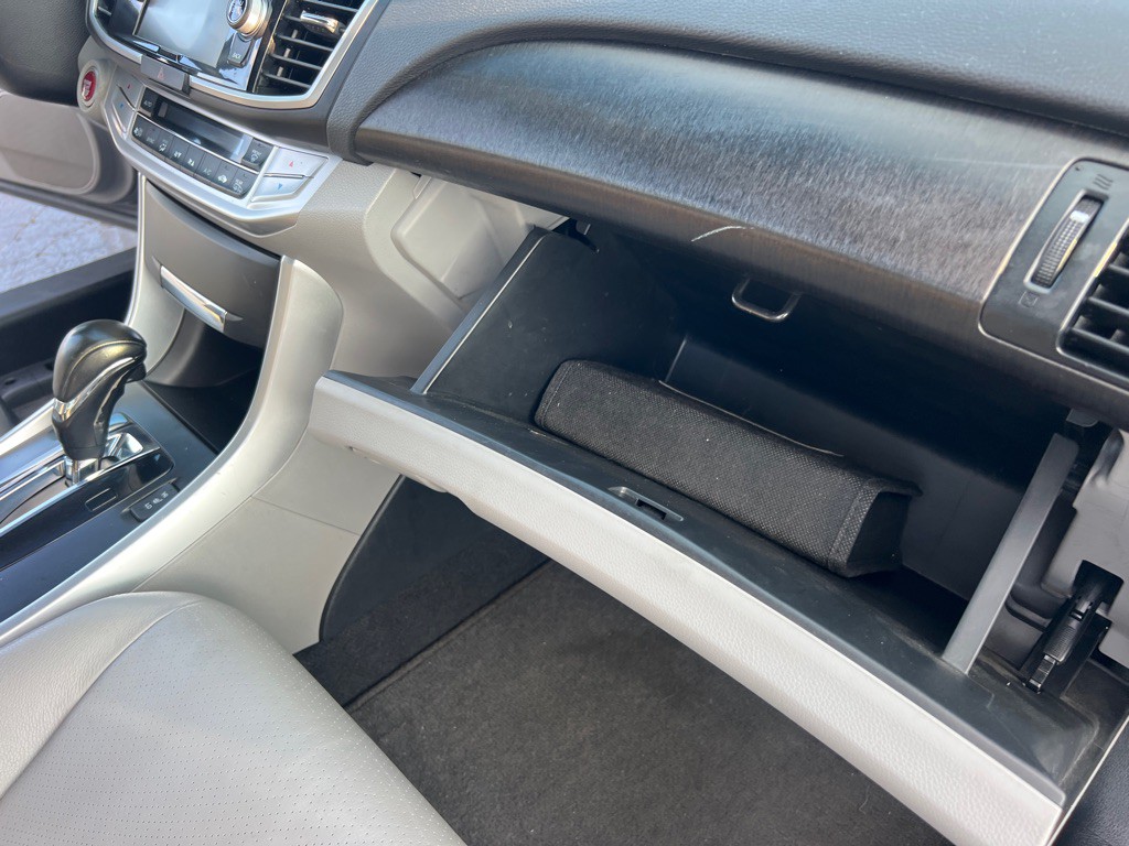 2013 Honda Accord Image 22