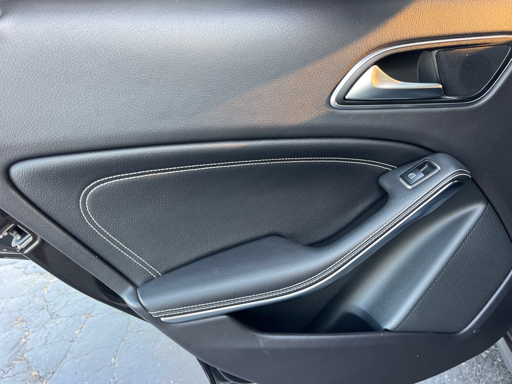 2019 Mercedes-Benz GLA-Class Image 13