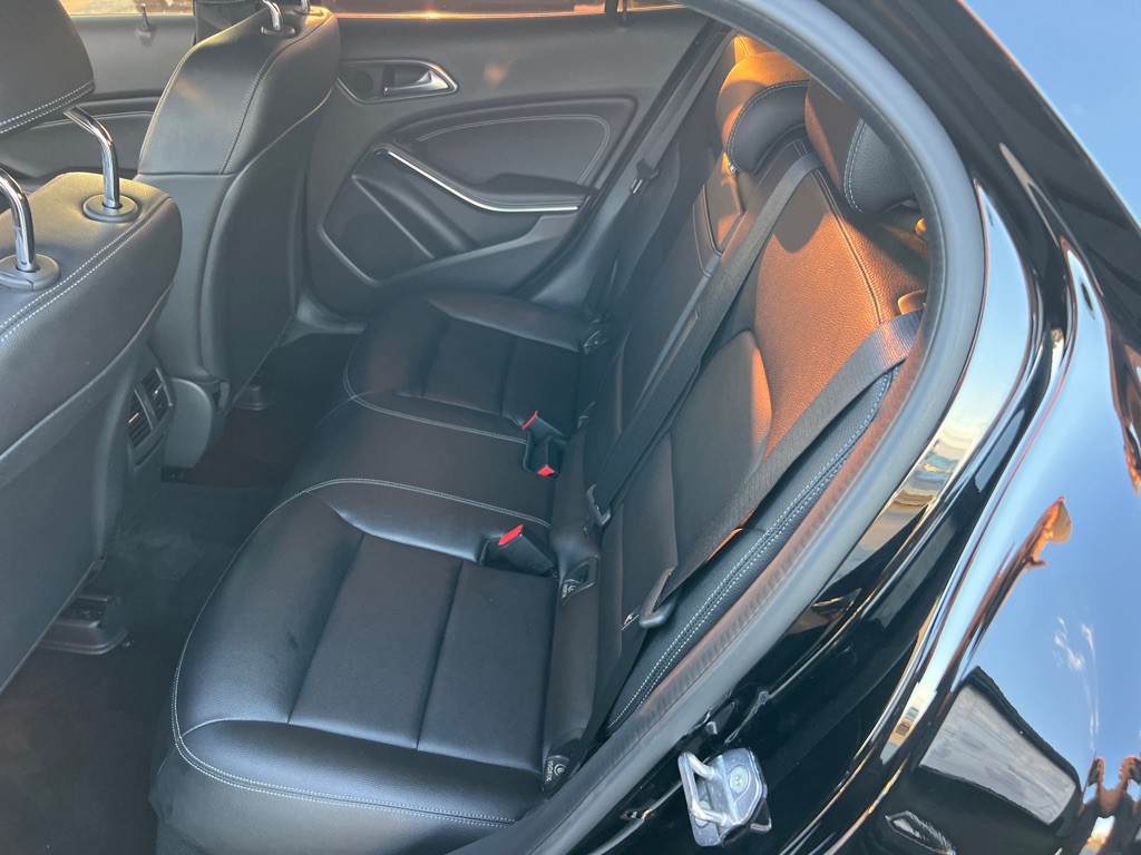 2019 Mercedes-Benz GLA-Class Image 14