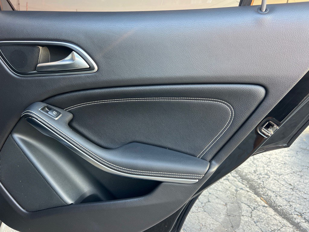 2019 Mercedes-Benz GLA-Class Image 15