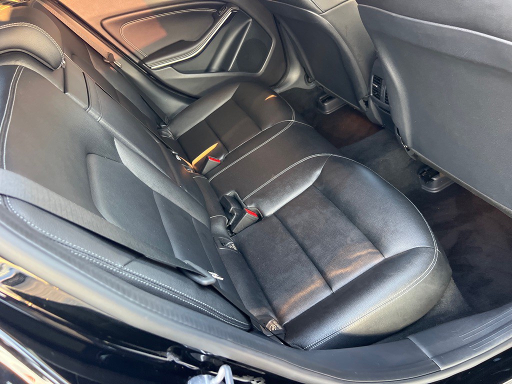 2019 Mercedes-Benz GLA-Class Image 16