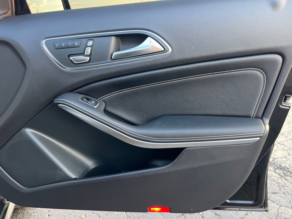 2019 Mercedes-Benz GLA-Class Image 19