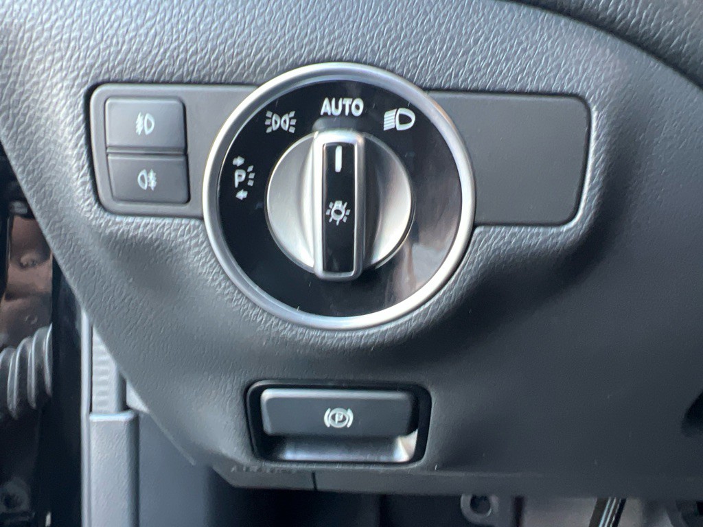 2019 Mercedes-Benz GLA-Class Image 27