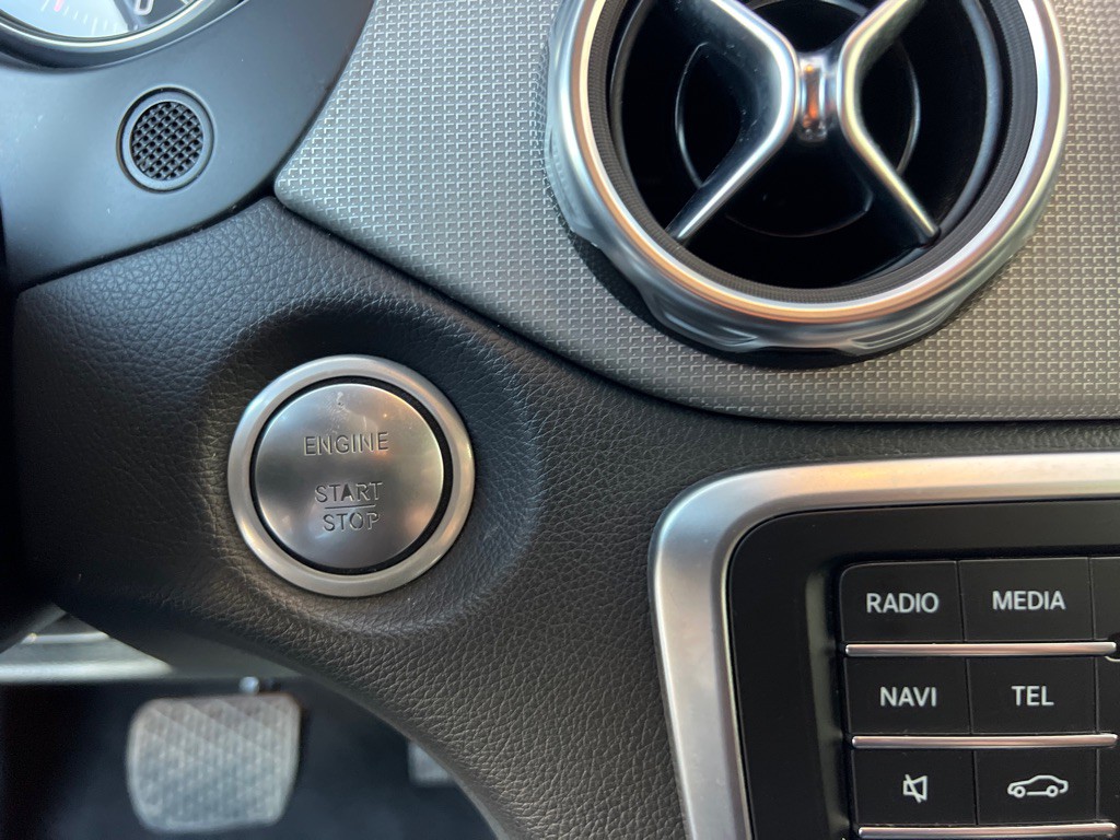 2019 Mercedes-Benz GLA-Class Image 30