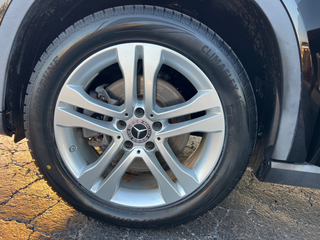 2019 Mercedes-Benz GLA-Class Image 39