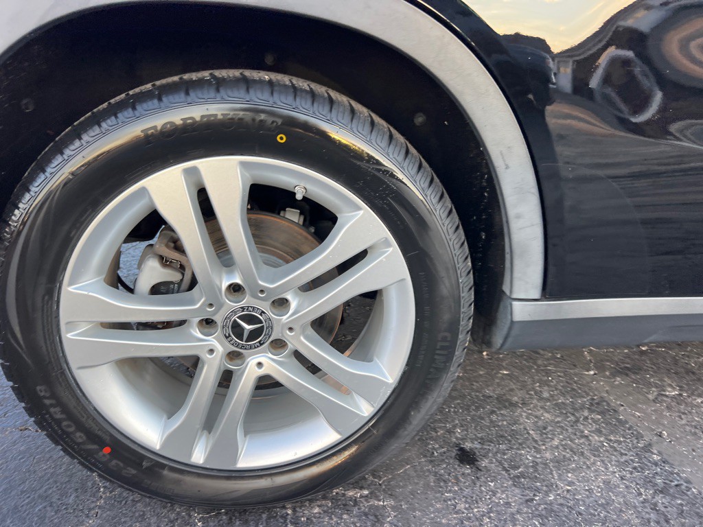 2019 Mercedes-Benz GLA-Class Image 41