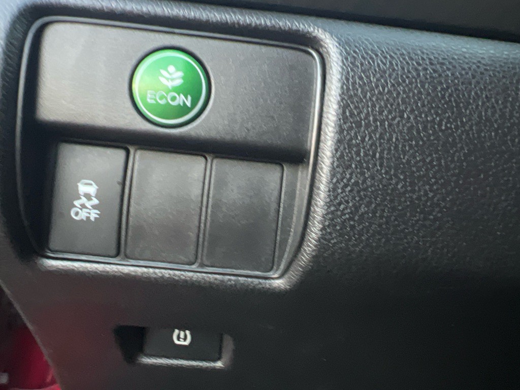 2016 Honda Accord Image 26