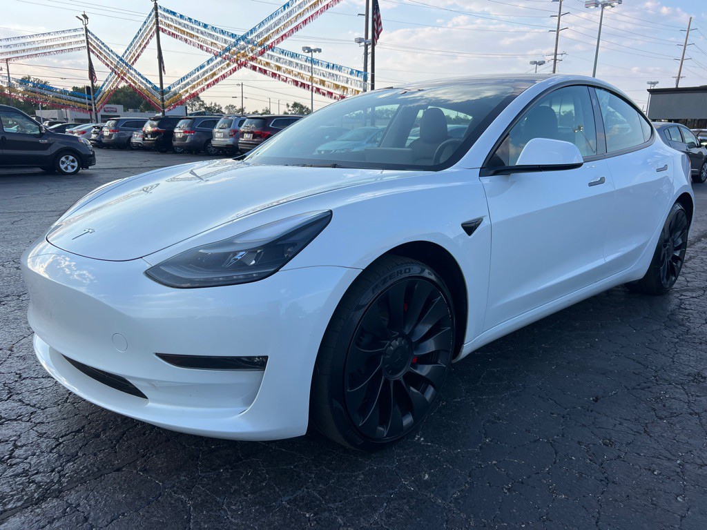 2023 Tesla Model 3 Image 3