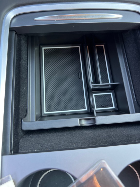 2023 Tesla Model 3 Image 32