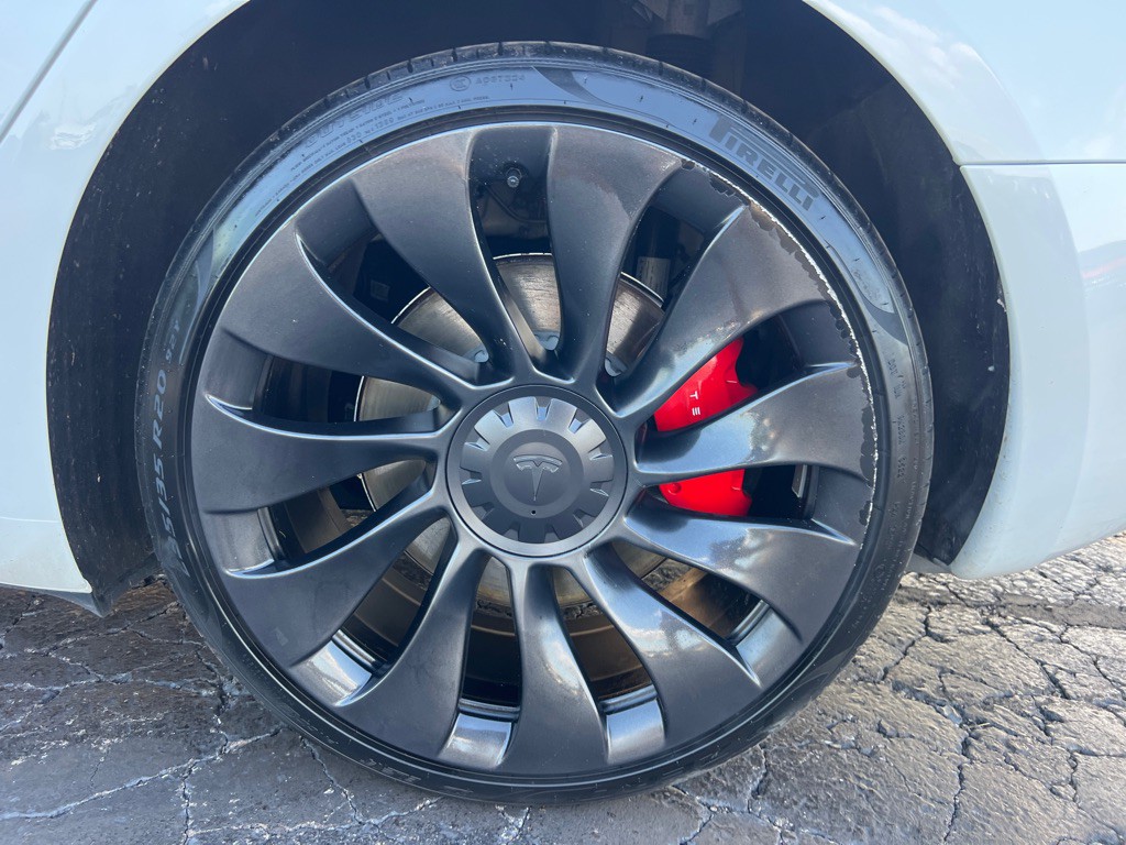 2023 Tesla Model 3 Image 38